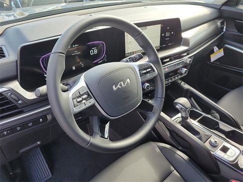 New 2025 Kia Telluride S image 24