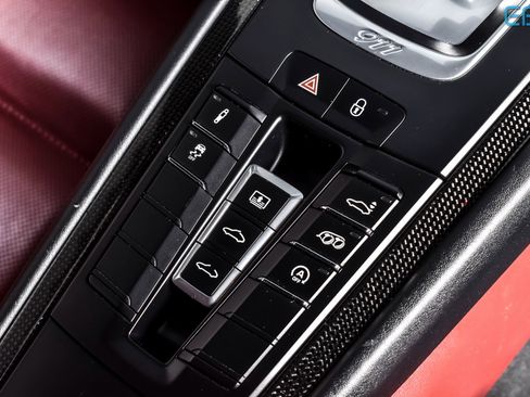 Used 2018 Porsche 911 Carrera S image 25