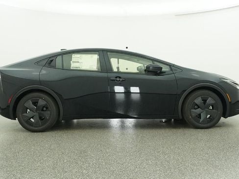 New 2026 Toyota Prius LE image 60