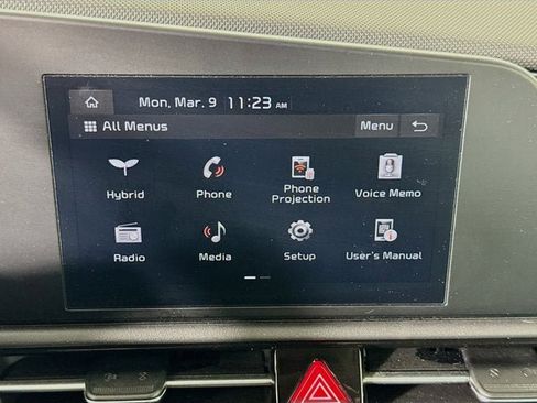 Certified 2023 Kia Niro LX image 14