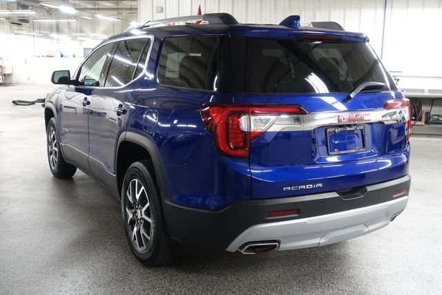 Used 2023 GMC Acadia SLE w/ Driver Convenience Package FWD image 5
