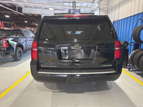Used 2019 Chevrolet Suburban Premier image 6