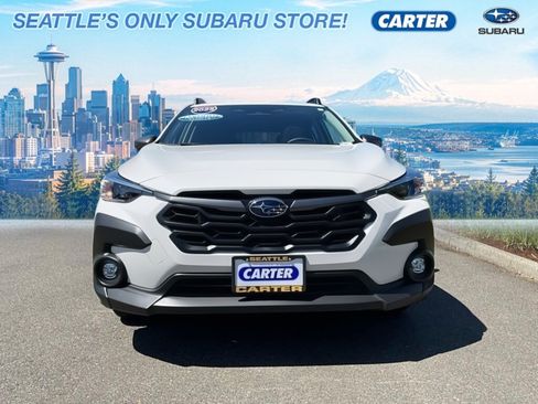Used 2025 Subaru Crosstrek 2.5i Premium AWD/4WD image 2