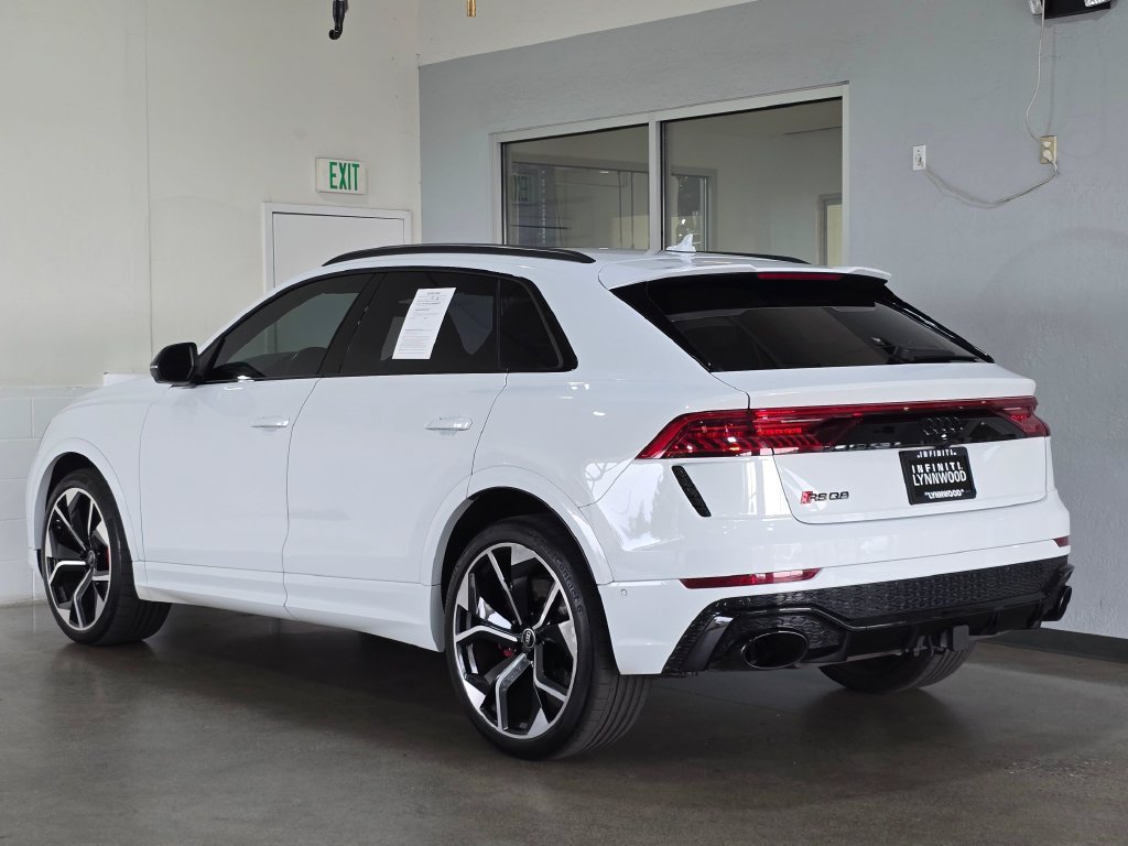 Used 2021 Audi RS Q8 w/ Black Optic Package AWD/4WD image 6