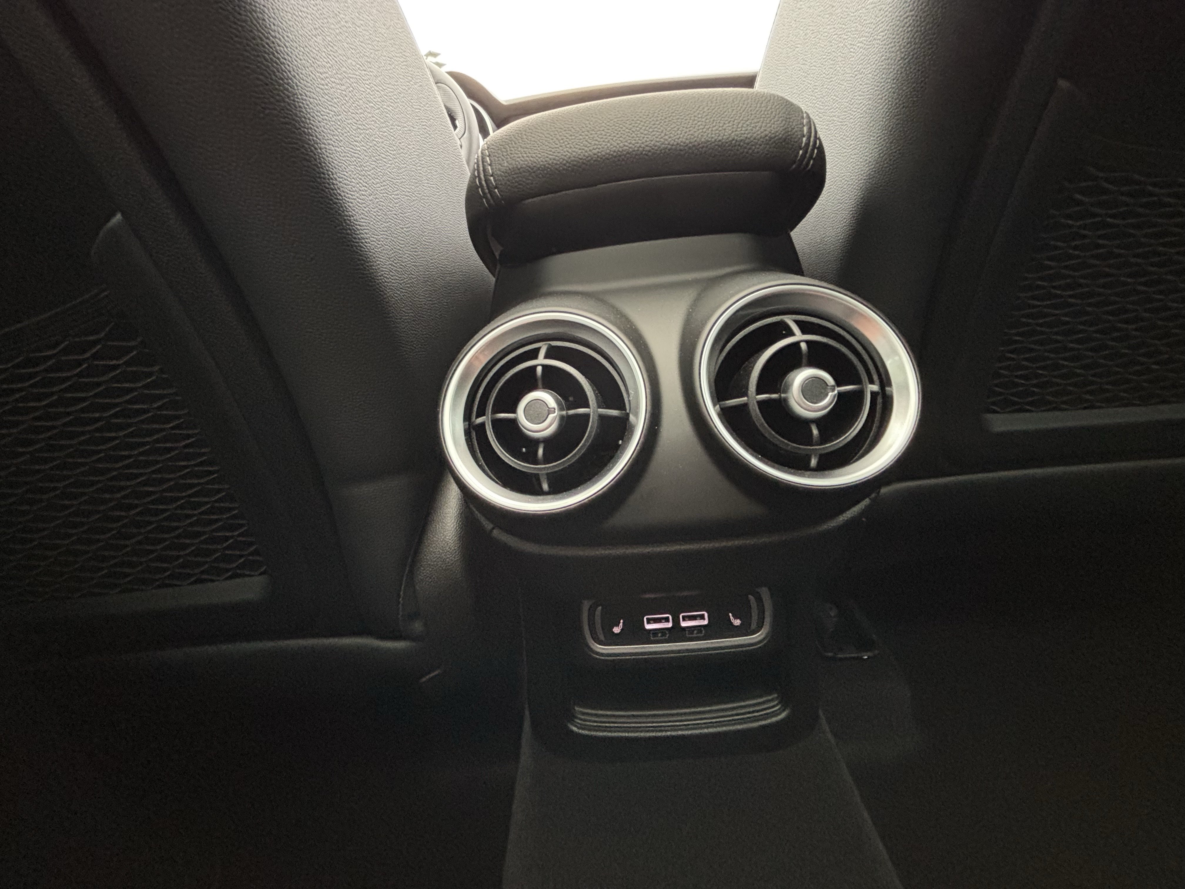 New 2026 Alfa Romeo Stelvio Sprint w/ Convenience Package AWD/4WD image 39