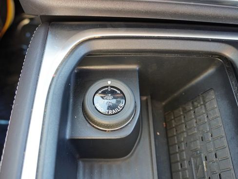 Certified 2025 Ford Expedition Platinum AWD/4WD image 35