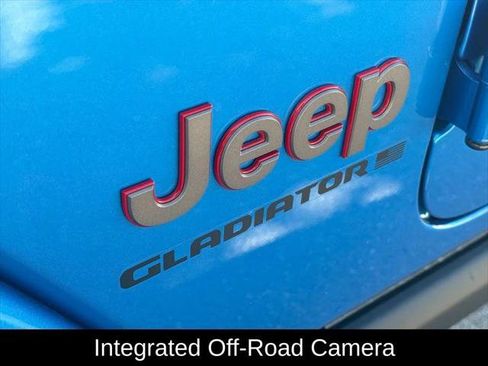 Certified 2025 Jeep Gladiator Rubicon AWD/4WD image 31
