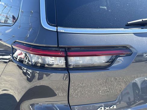 Certified 2023 Jeep Grand Cherokee L Laredo w/ Luxury Tech Group I AWD/4WD image 11