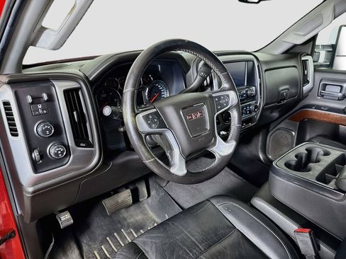 Used 2019 GMC Sierra 2500 SLT AWD/4WD image 9