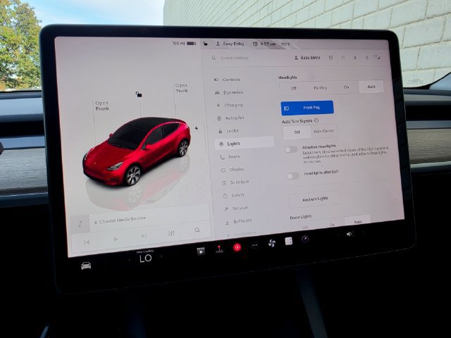 Used 2024 Tesla Model Y Long Range AWD/4WD image 53