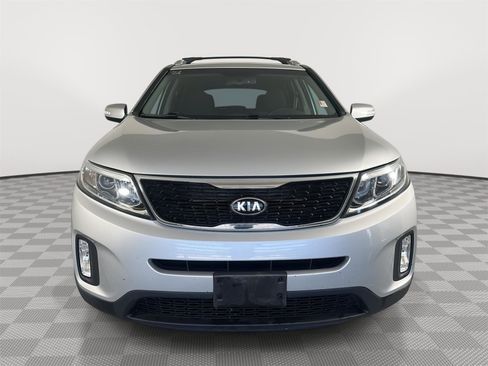 Used 2014 Kia Sorento LX FWD image 2