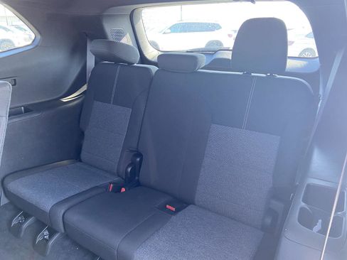 Used 2025 GMC Acadia Elevation image 29