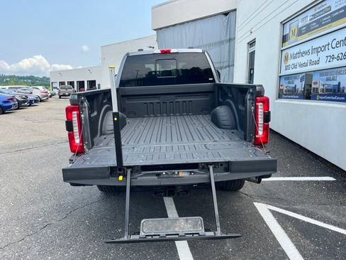 Used 2023 Ford F250 Lariat w/ Lariat Ultimate Package AWD/4WD image 33