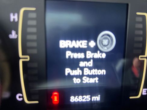 Used 2020 Jeep Cherokee Latitude Plus image 20