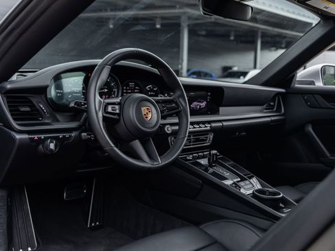 Certified 2024 Porsche 911 Carrera GTS image 4