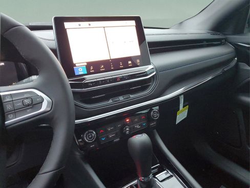 New 2026 Jeep Compass Limited w/ Sun, Sound & Navigation Group AWD/4WD image 19