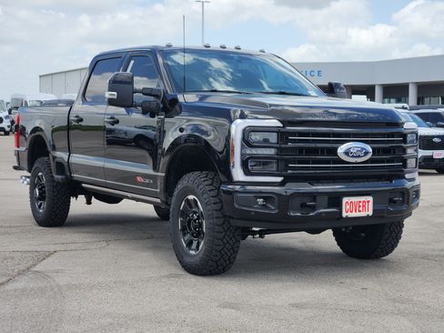 New 2026 Ford F350 Platinum w/ Tremor Off-Road Package AWD/4WD image 2