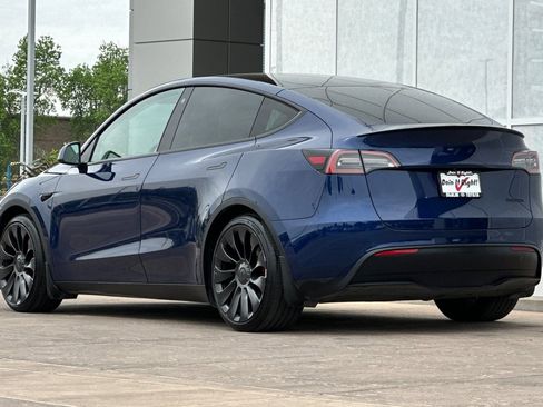 Used 2022 Tesla Model Y Performance image 6