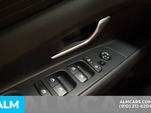 Certified 2024 Hyundai Elantra Blue image 30