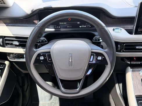 Used 2022 Lincoln Aviator Reserve w/ Elements Package Plus image 15