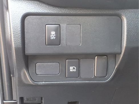 Used 2021 Toyota Tacoma SR AWD/4WD image 13