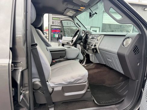 Used 2016 Ford F250 XLT w/ XLT Value Package AWD/4WD image 26