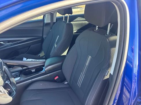 Used 2021 Hyundai Elantra SEL w/ Convenience Package FWD image 21
