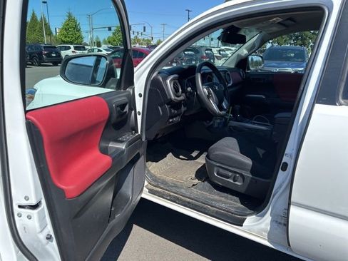 Used 2023 Toyota Tacoma SR5 RWD image 9