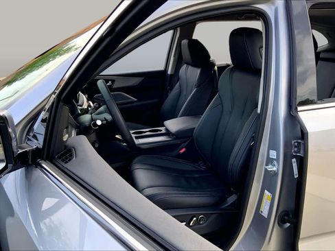 Used 2026 Acura MDX SH-AWD w/ Technology Package image 8