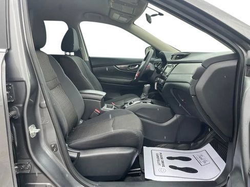 Used 2018 Nissan Rogue S AWD/4WD image 20