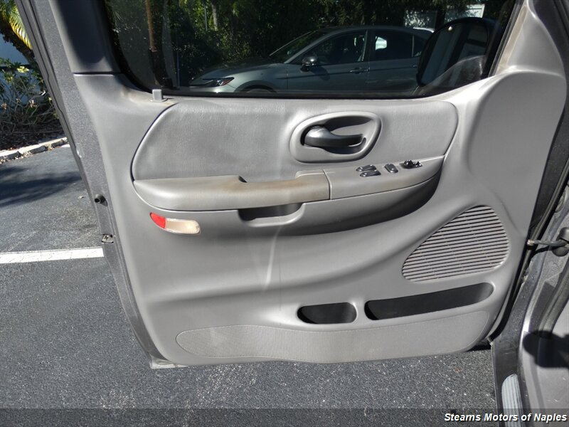 Used 2002 Ford F150 XLT RWD image 41