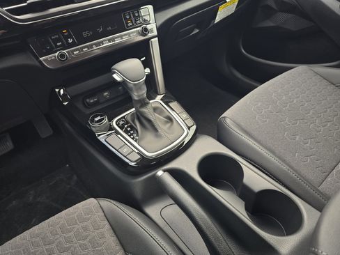 New 2026 Kia Seltos S FWD image 9