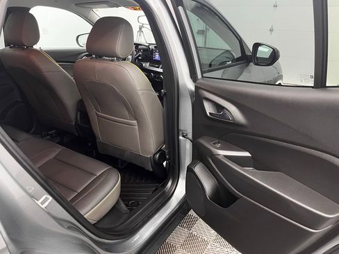 Used 2024 Chevrolet Trax ACTIV FWD image 36