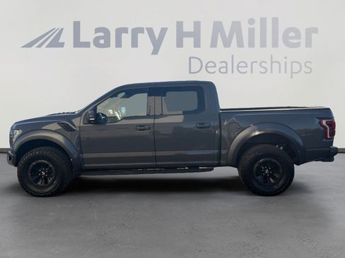 Used 2018 Ford F150 Raptor w/ Equipment Group 802A Luxury AWD/4WD image 2