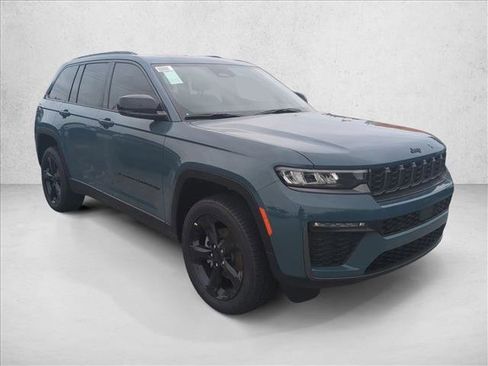 New 2026 Jeep Grand Cherokee Limited w/ Limited Altitude Package AWD/4WD image 7