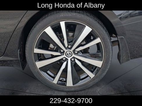Used 2020 GMC Sierra 1500 Denali w/ Technology Package RWD image 14