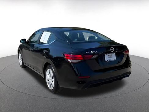 Used 2025 Nissan Sentra S image 11