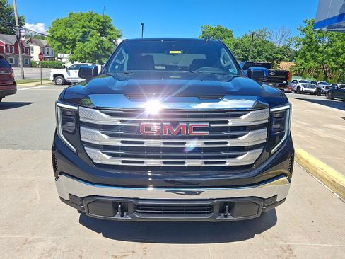 New 2026 GMC Sierra 1500 SLE AWD/4WD image 2