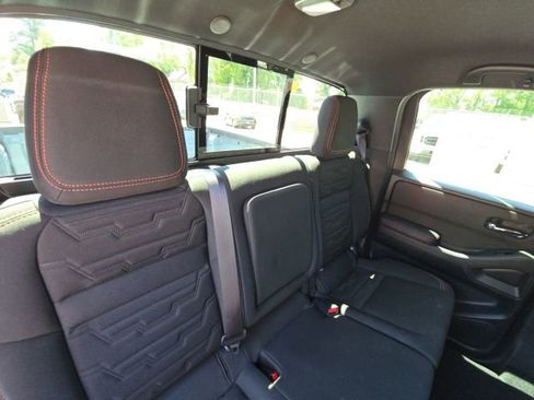 Used 2025 Nissan Frontier Pro-X image 15