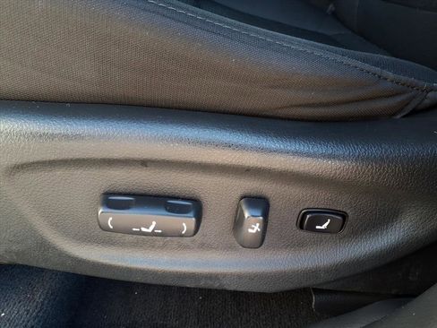 Used 2015 Kia Sorento LX image 18