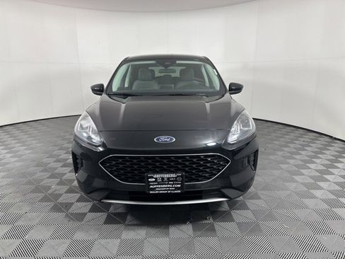 Used 2021 Ford Escape SE image 2