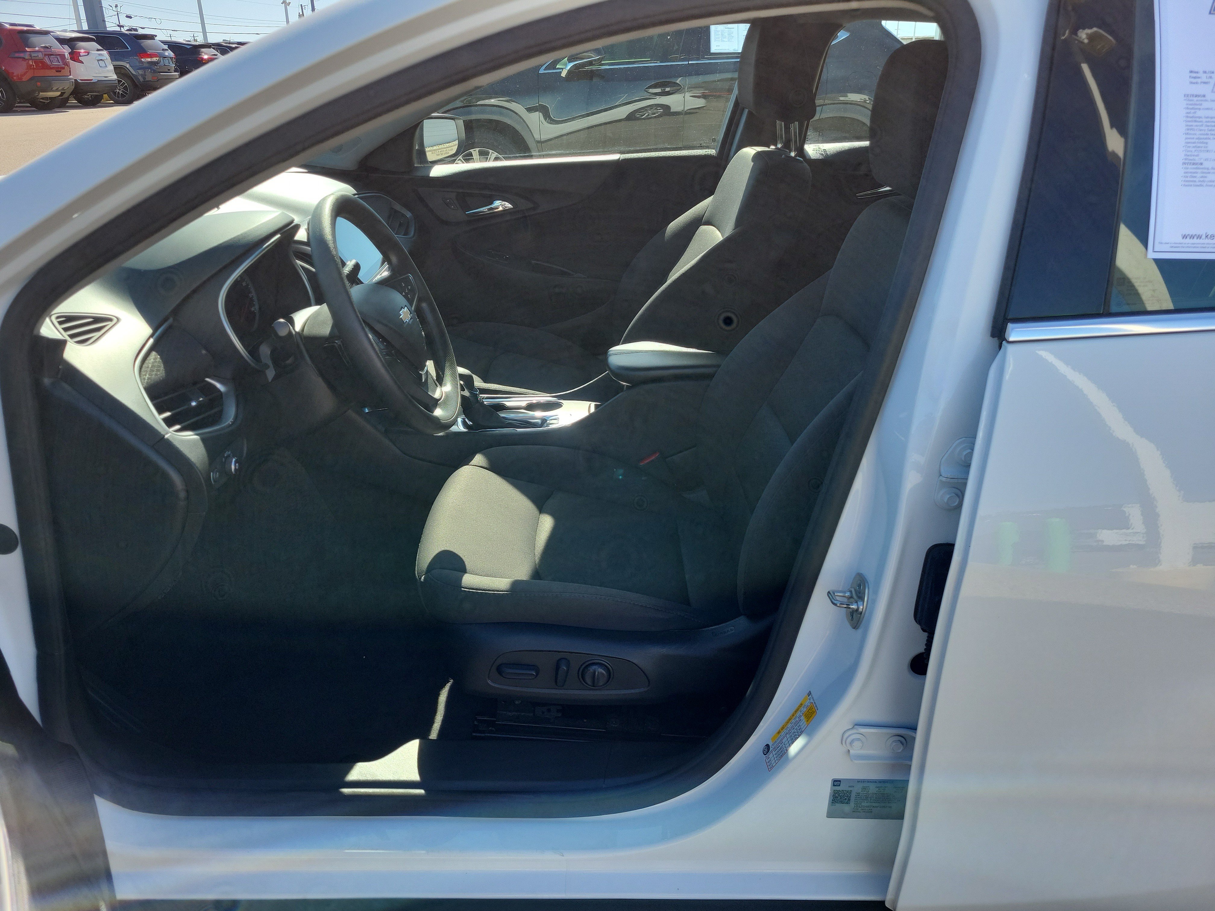 Used 2024 Chevrolet Malibu LT FWD image 15