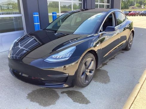 Used 2018 Tesla Model 3 Long Range AWD/4WD image 2