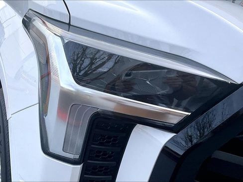 New 2026 Toyota Tundra SR image 23