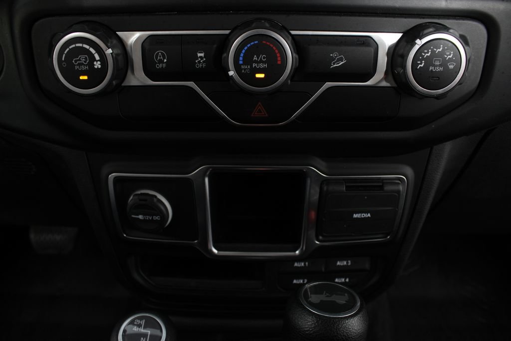 Used 2021 Jeep Wrangler Unlimited Sport AWD/4WD image 6