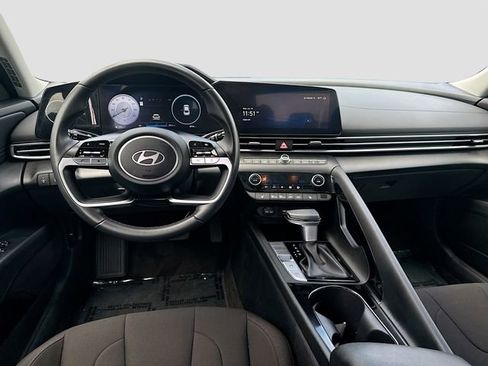 Certified 2024 Hyundai Elantra SEL w/ Convenience Package FWD image 21