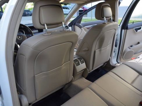 Used 2014 Mercedes-Benz C 300 4MATIC Sedan image 46