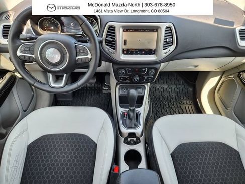 Used 2018 Jeep Compass Latitude w/ Popular Equipment Group FWD image 10