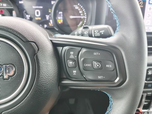 Used 2024 Jeep Wrangler Unlimited Rubicon 4xe w/ Convenience Group AWD/4WD image 32
