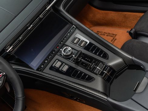 Used 2024 Aston Martin DB12 Volante -Carbon Fiber Bucket S image 30